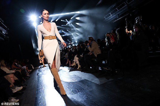 Top Models: Michael Kors hired the best talent in the modeling industry to design his Fall 2022 ready-to-wear collection;  Pictured is Bella Hadid