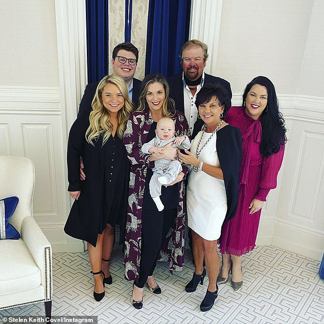 2021 family photo: Toby has also had a lot of support from his three sons - daughter Shelley, 42;  daughter Crystal, 36 years old;  and son Stellen, 25 - as well as his wife of 38 years, Patricia 