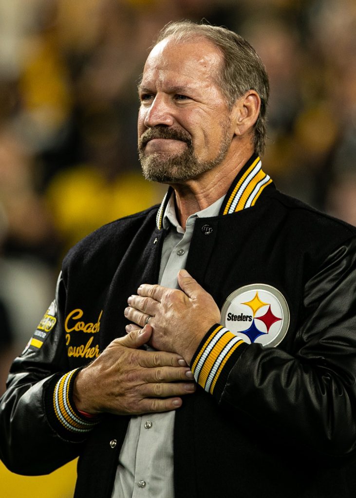Former Steelers coach Bill Cowher takes a look during a game between the Cincinnati Bengals and Pittsburgh Steelers on September 30, 2019 at Heinz Field in Pittsburgh, Pennsylvania. 