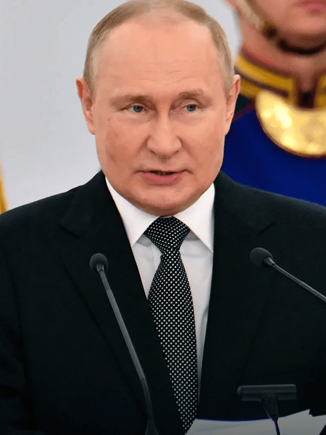 Vladimir Putin was seen shaking in the latest video
