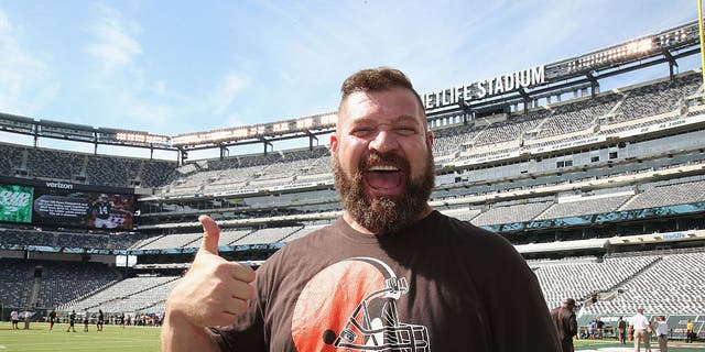 Actor Brad William Henke attends the Cleveland Browns game against the New York Jets at MetLife Stadium on September 13, 2015.